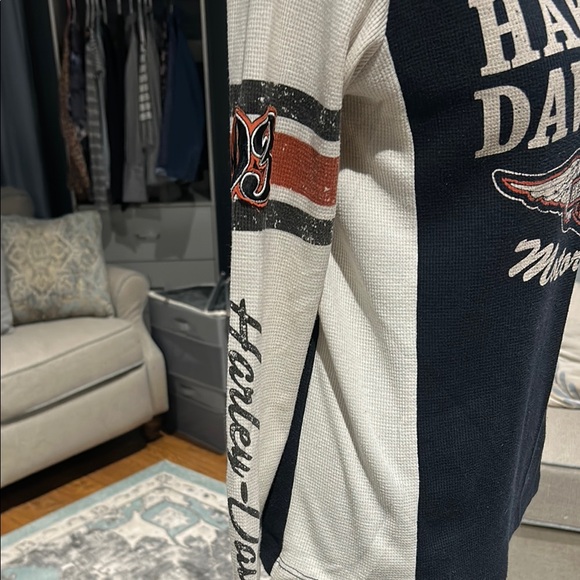 Harley-Davidson Black and Cream Retro Motorcycle Top - Picture 2 of 4